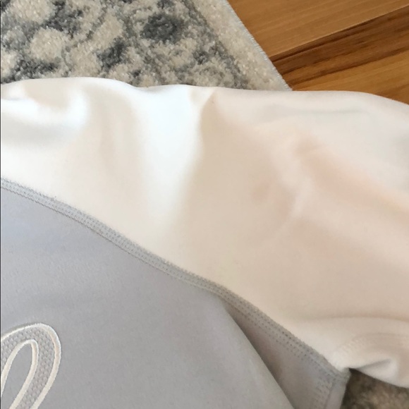 Woman’s Nike hoodies-Size small - Picture 3 of 4